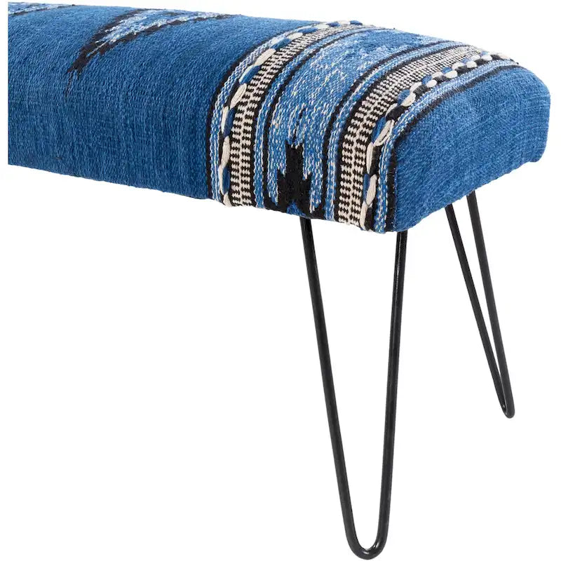Banco tapizado estilo suroeste en crema y azul oscuro, asientos para 1-2 personas