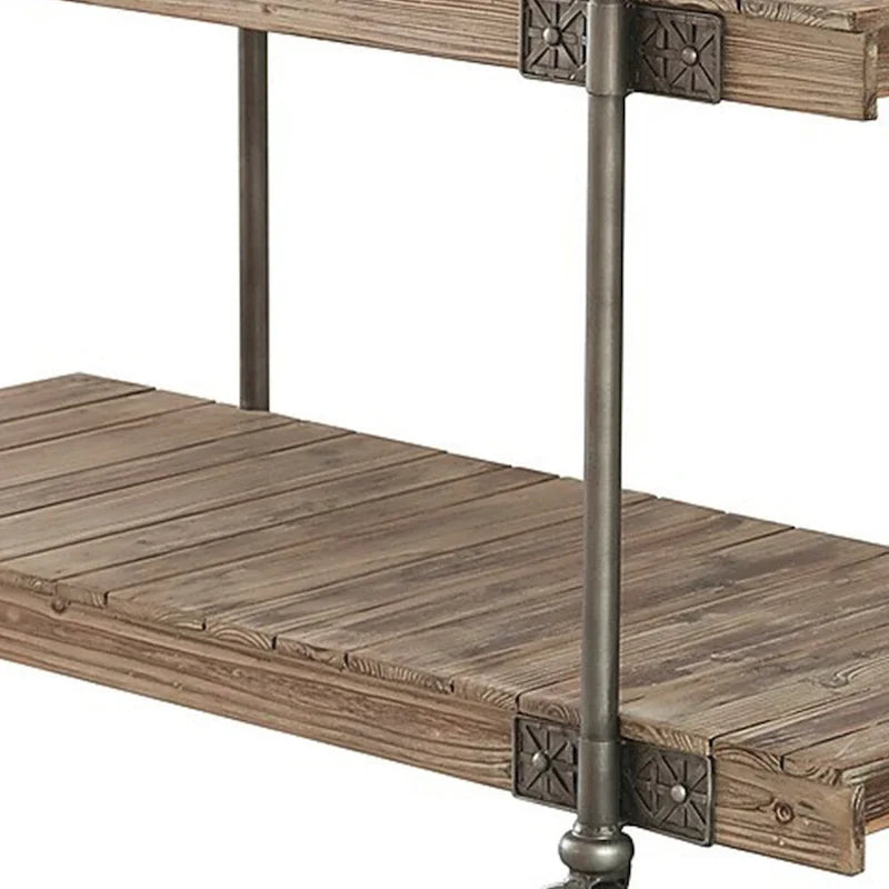 Mesa de sofá de 47", diseño de tablones, 1 estante, patas de rueda, marrón y negro